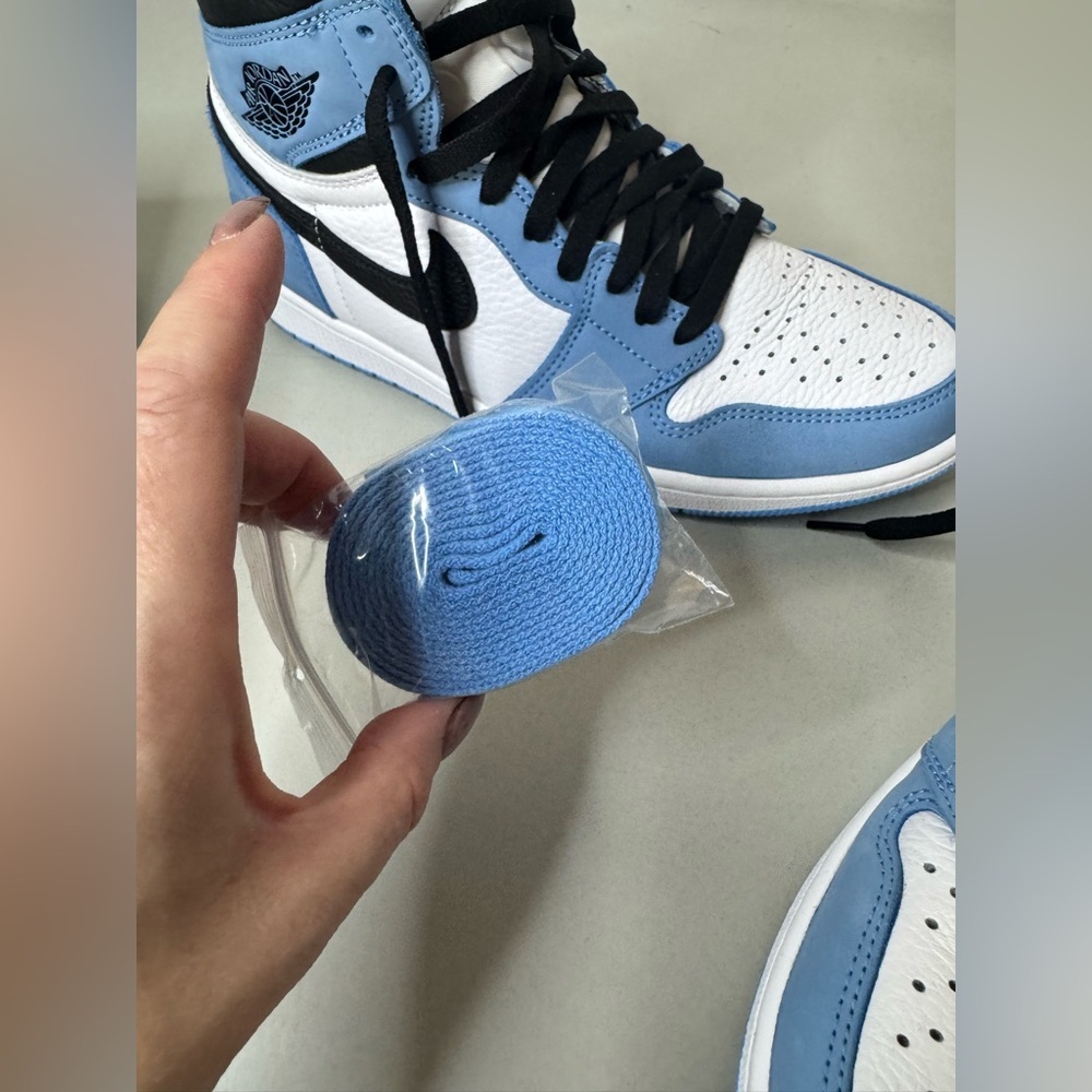 Air Jordan 1 Retro High OG “University Blue” – Size 10, Worn Once - Picture 14 of 16